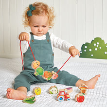 Load image into Gallery viewer, Janod - Threading Vegetables - Pikabo Baby