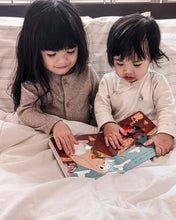 Load image into Gallery viewer, Ditty Bird First Sensory Book Montessori Method Cute Animals - Pikabo Baby